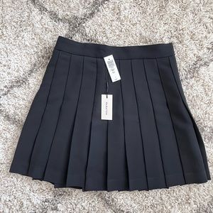 Aritzia Babaton PISTILLI MINI SKIRT size 4